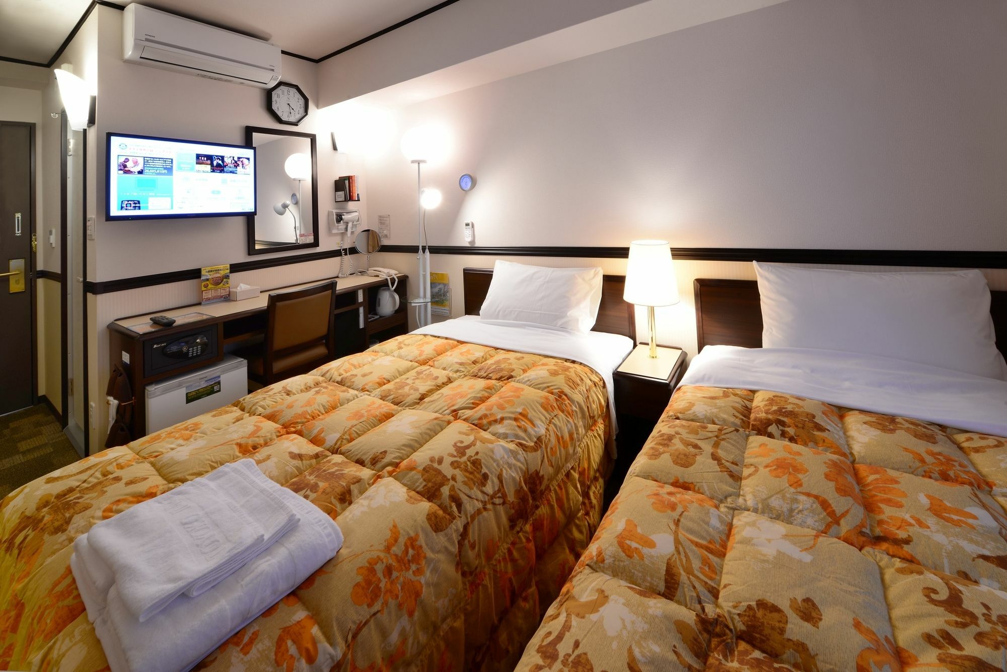 โทโยโกะ ฮิโรชิมา-เอกิ ชิงกันเซง-งูจิ นัมเบอร์ 1 โรงแรม